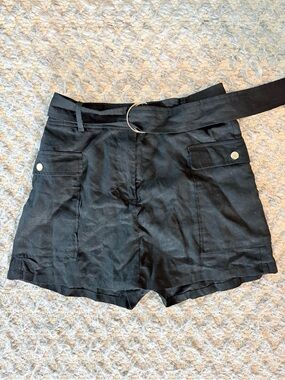 Zara Black High-Waist Belted Shorts with Gold Ring